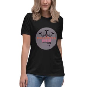 Hauntingly Cozy Halloween Tee - Halloween Queen